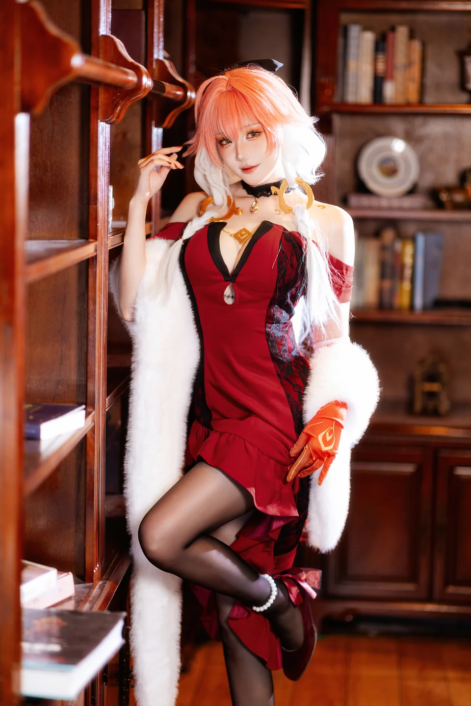 瓜希酱 - 鸣潮·长离必胜客 [18P-74MB] tg@simisebaisi 【丝足阁】010.webp